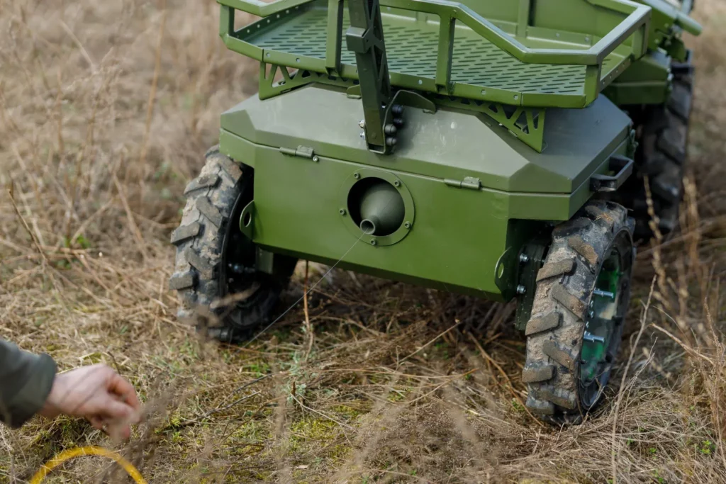 Ukrainian fibre-optic ground drone