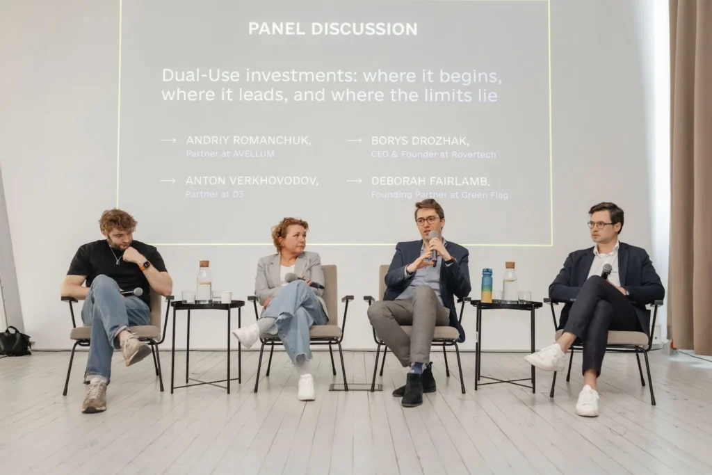 Панельна дискусія за участі Дебори Фейрламб та Антона Верховодова