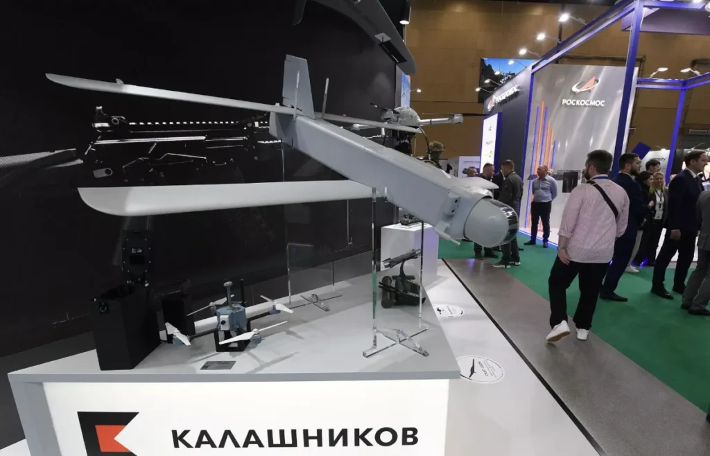 Дрон на виставці