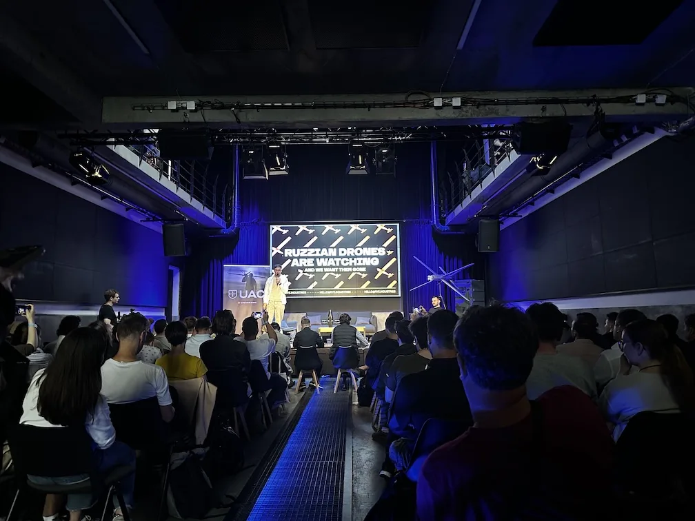 виступ спікера на European Defence Hackathon Prague