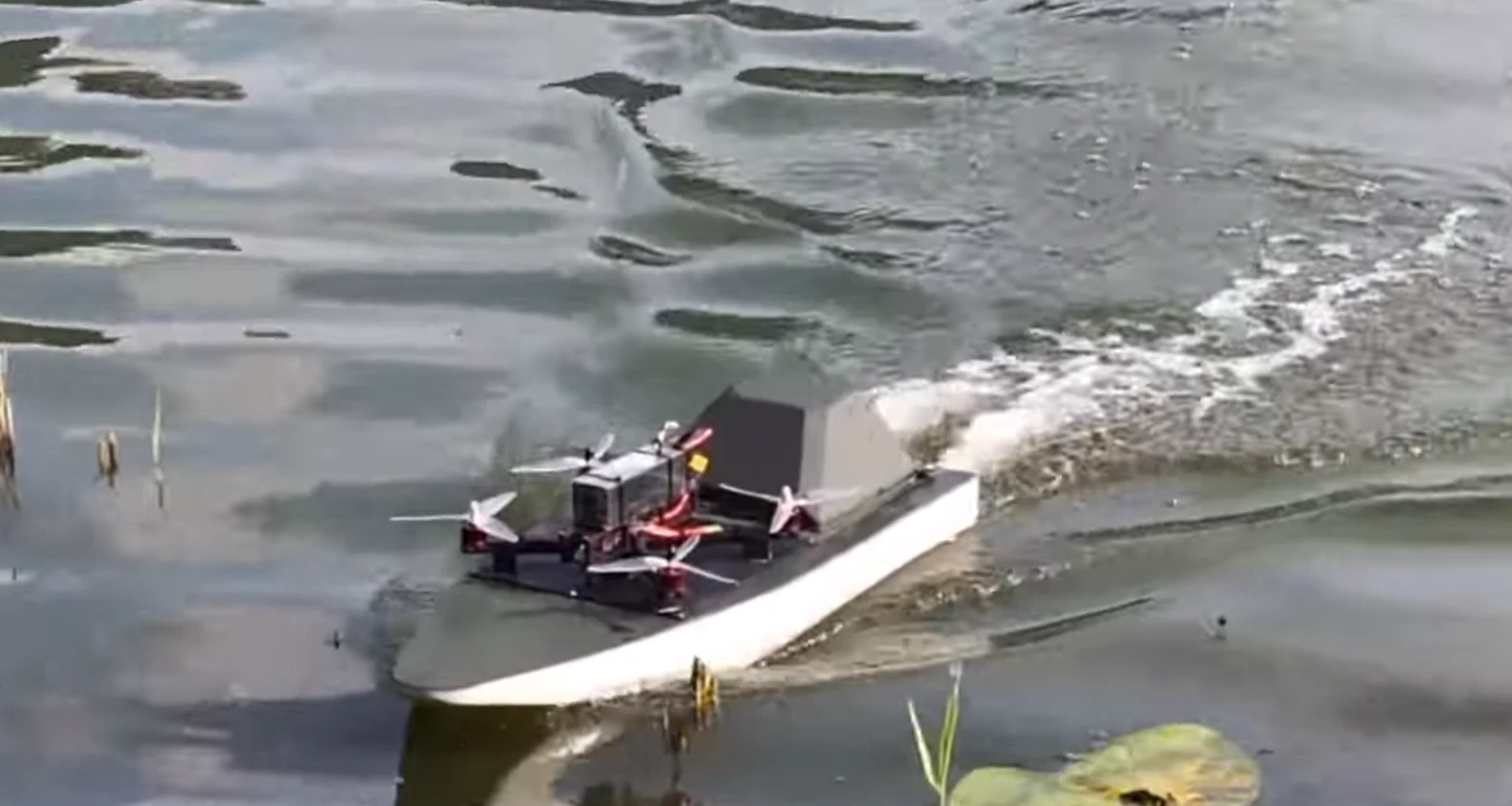 “Урсула” – надводний річковий дрон від компанії “НовіТехНет”