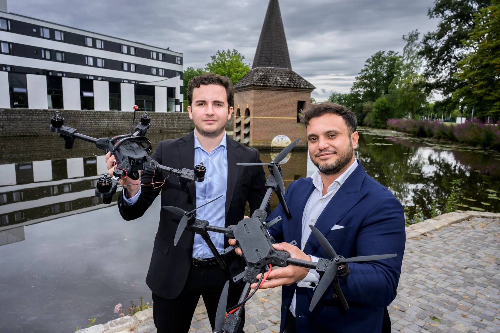 Dutch startup Hyllus has delivered 400 drones to Ukraine and plans to reach 10,000 per month