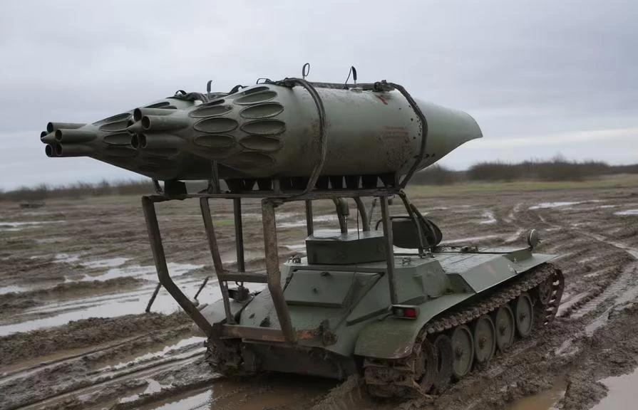 Black Mirror #47: Communication unification, new recon UAVs, the universal Kurier, and a stratospheric platform