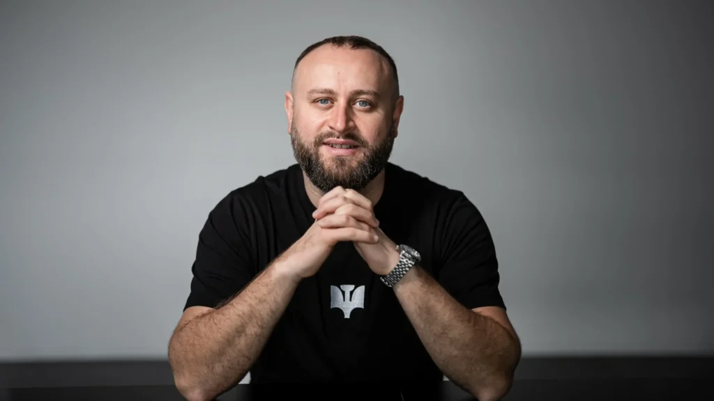 СЕO Odd Systems
