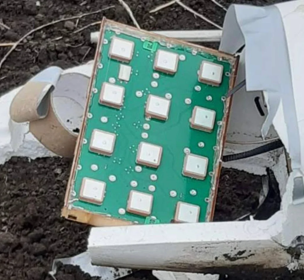 12-element “Kometa” antenna on a Russian “Herbera” drone