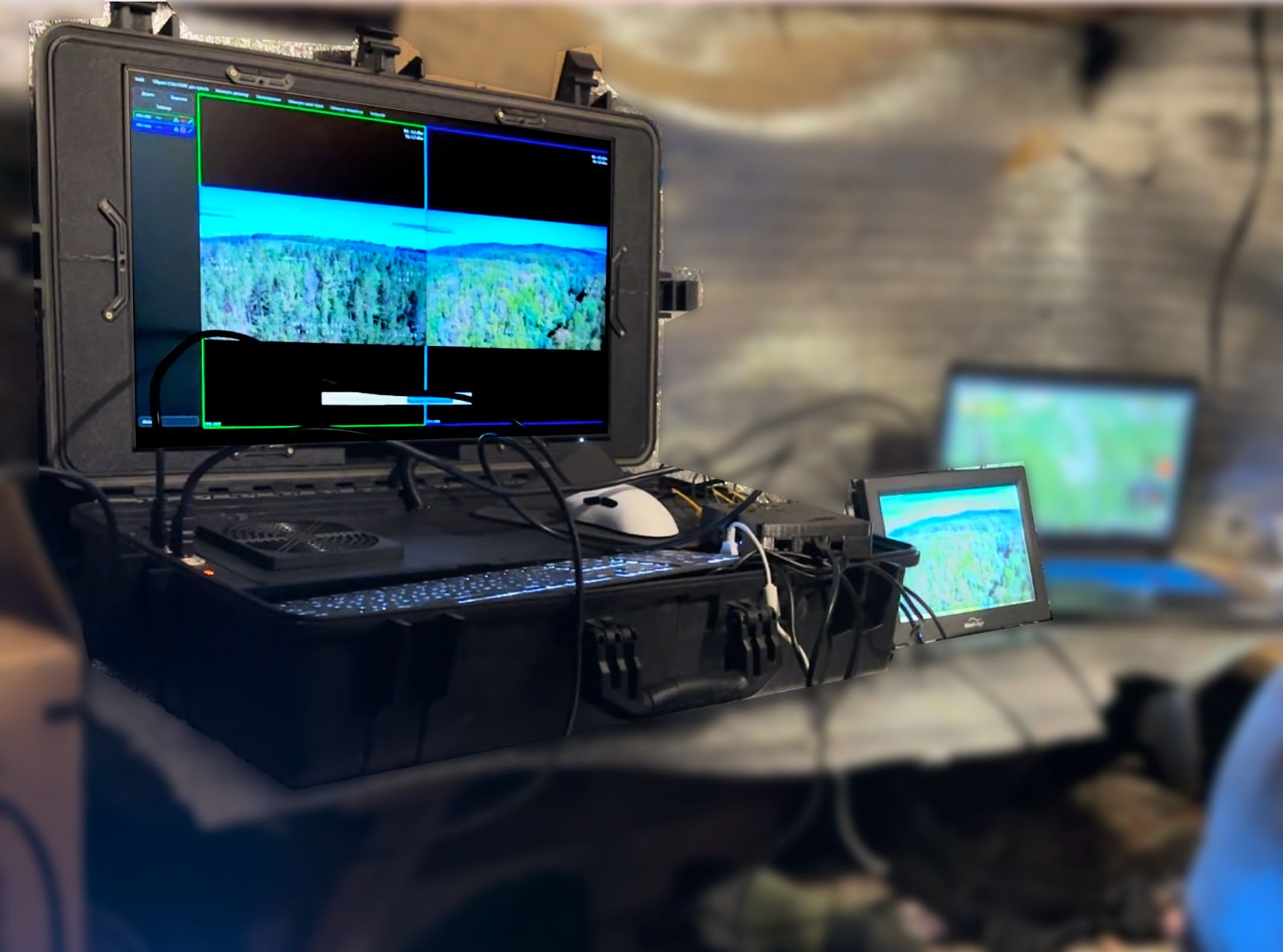 Компанія 3DTech розробила комплекс HYDRA для керування групою оптоволоконних дронів