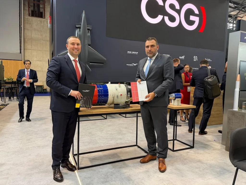 Керівники "Української бронетехніки" та AviaNera Technologies на виставці Eurosatory 2026