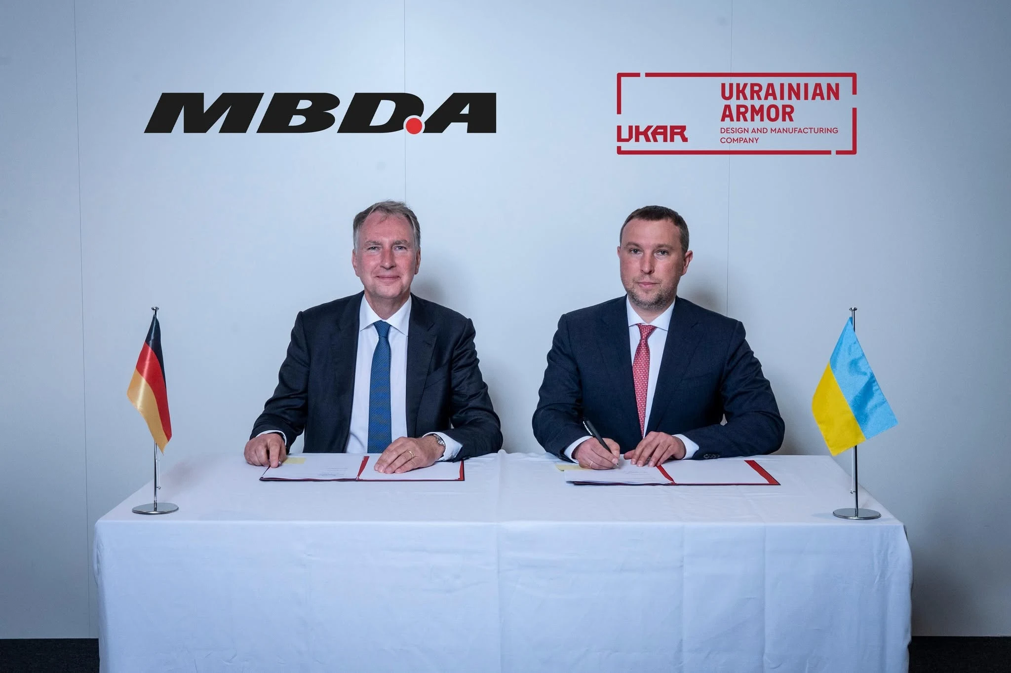Владислав Бельбас та його колега з MBDA