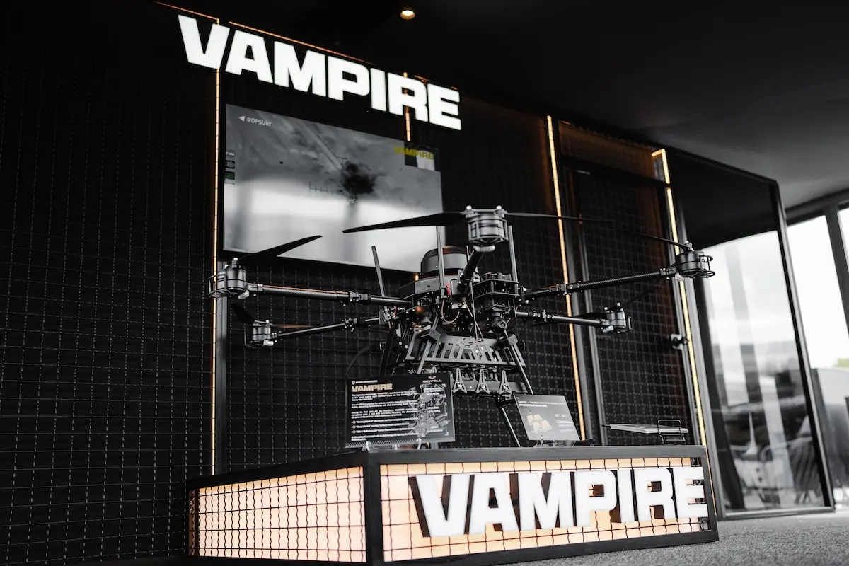 Українські дрони Vampire, P1-SUN та Shrike на найбільшій аерокосмічній виставці Європи: фотогалерея