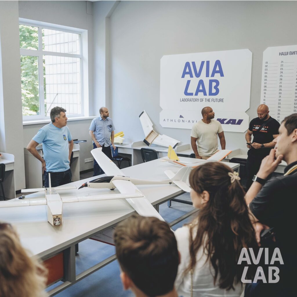 "Атлон Авіа" та КАІ відкрили спільну лабораторію для підготовки авіаінженерів