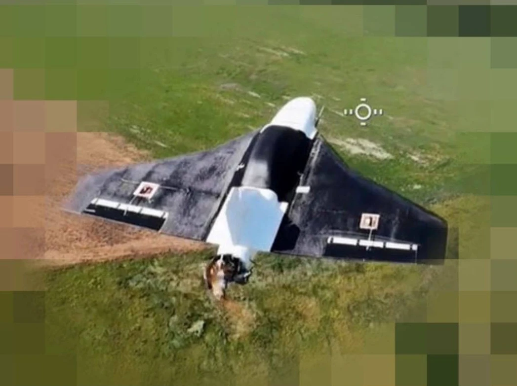 Чорне дзеркало #66: повністю автономна “Молния”, нові модифікації “Гераней” та інші новинки російського miltech
