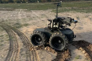 Rovertech розробив ударну модифікацію НРК “Змій Міні”, споряджену гранатометом