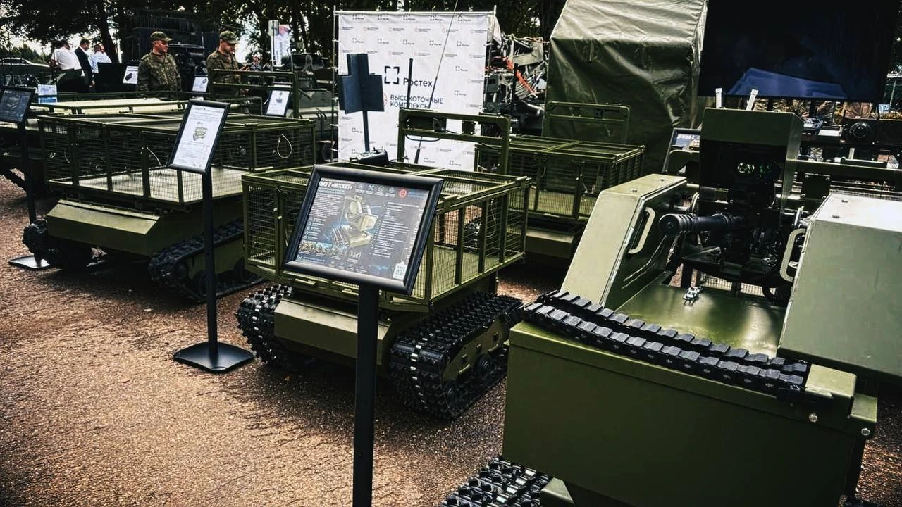 Чорне дзеркало #70: розгортання дронів з автономною навігацією, супутники “Рассвет”, нові НРК та інші новинки російського miltech