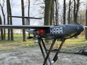 БпЛА “КАРА” може доставляти FPV-дрони в тил противника та працювати як ретранслятор