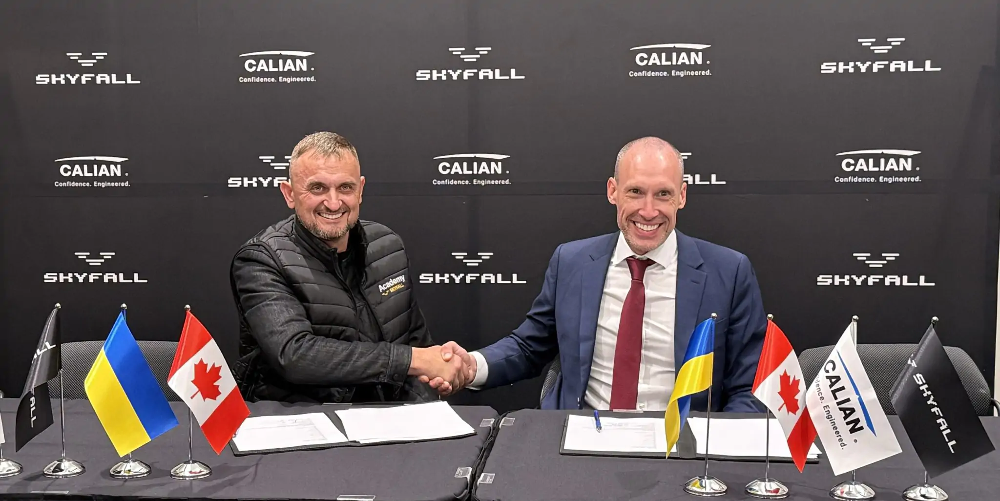 Підписання угоди (Фото: Calion)