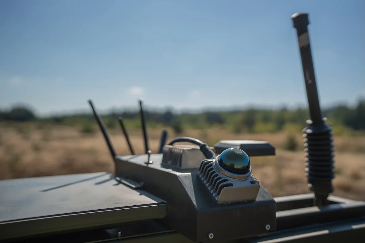 Farsight Vision представила навігаційний модуль, що дозволяє наземним дронам орієнтуватися без GPS