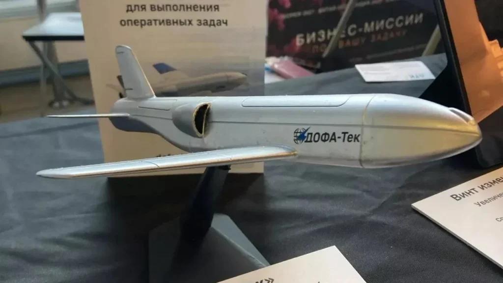 Модель російського реактивного перехоплювача "Росчерк"
