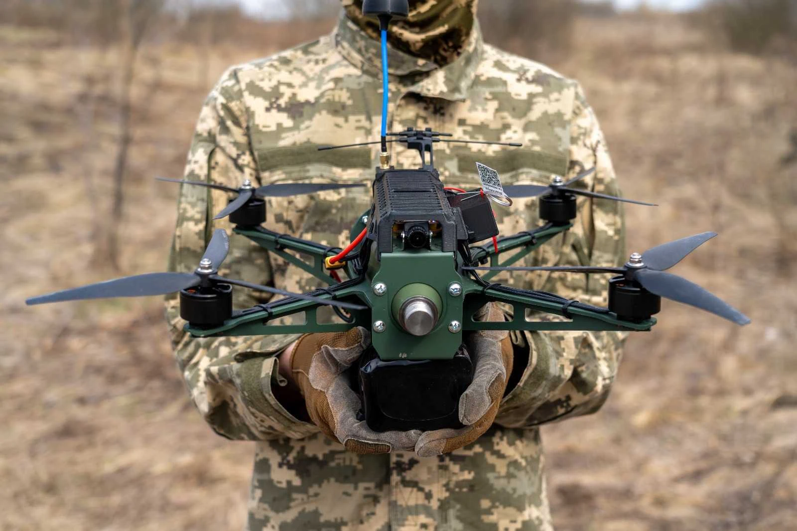 Ударний FPV-дрон UB82D від “Української бронетехніки” тепер доступний за “еБали”